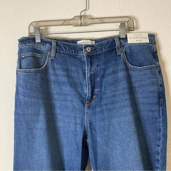 Abercrombie & Fitch Womens blue the ankle straight distressed knee jeans 18S NWT - Picture 3 of 10